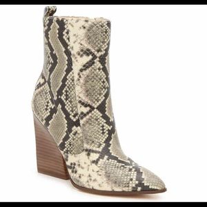 Bleecker and Bond Kailey bootie